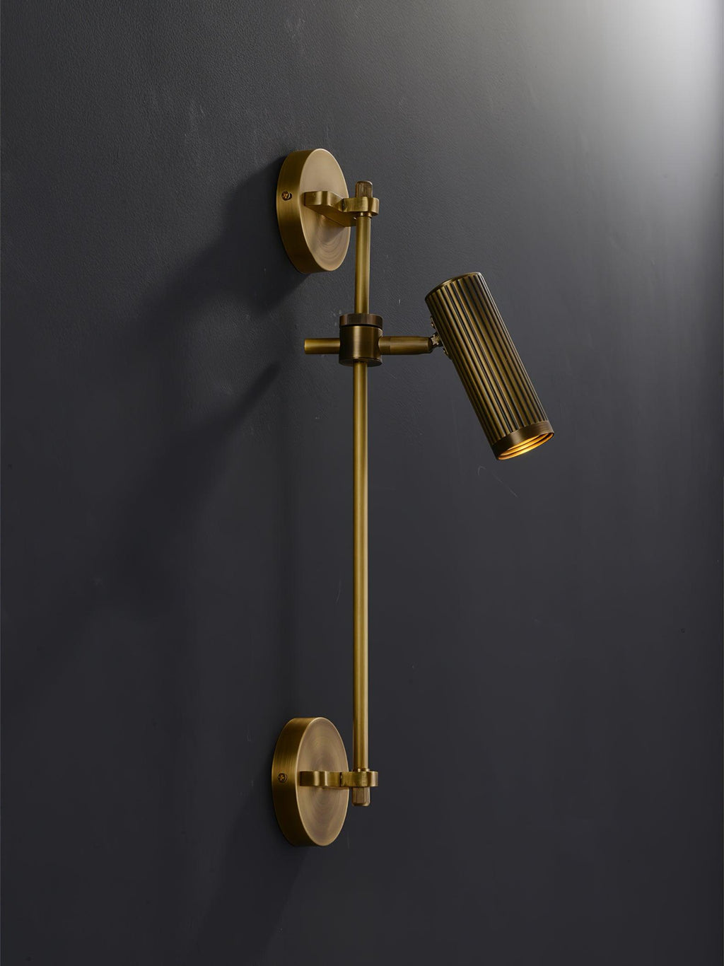 Gavrina Brass Wall Light-Moonnatur