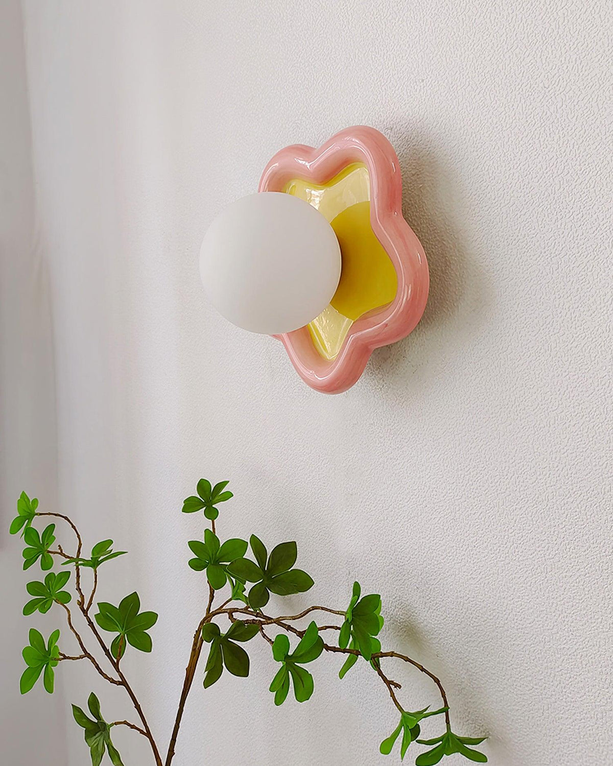 Hadrenhaven Ceramic Wall Light-Moonnatur