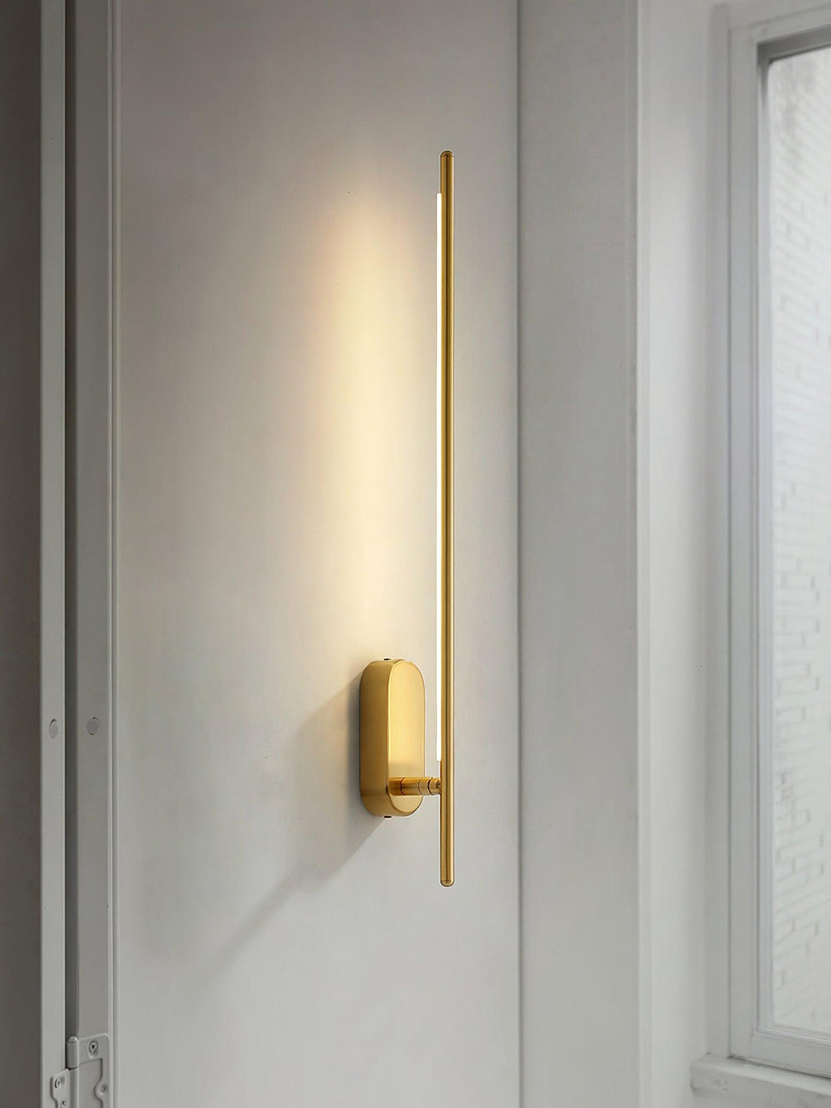 Zimelle Brass Wall Lamp-Moonnatur