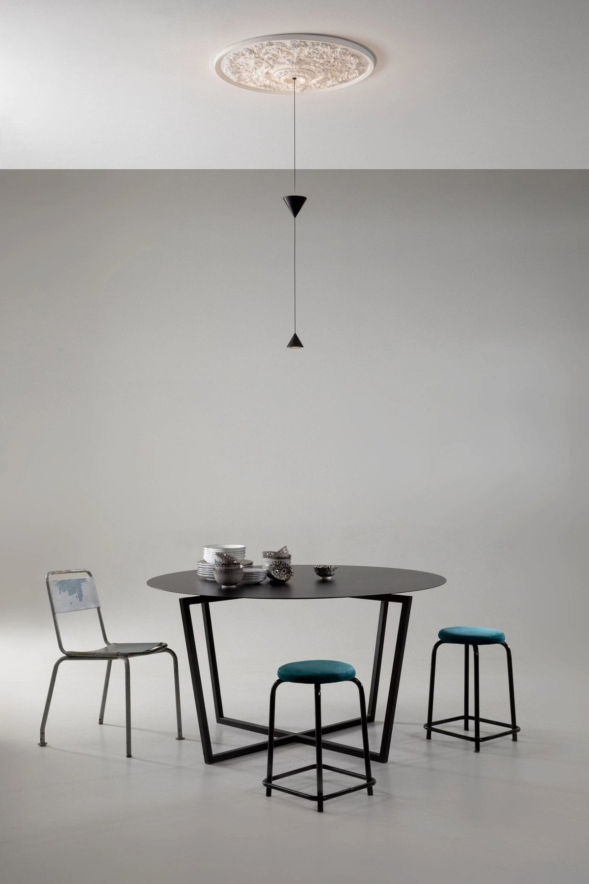 Trevenlyn Acrylic Pendant Light-Moonnatur