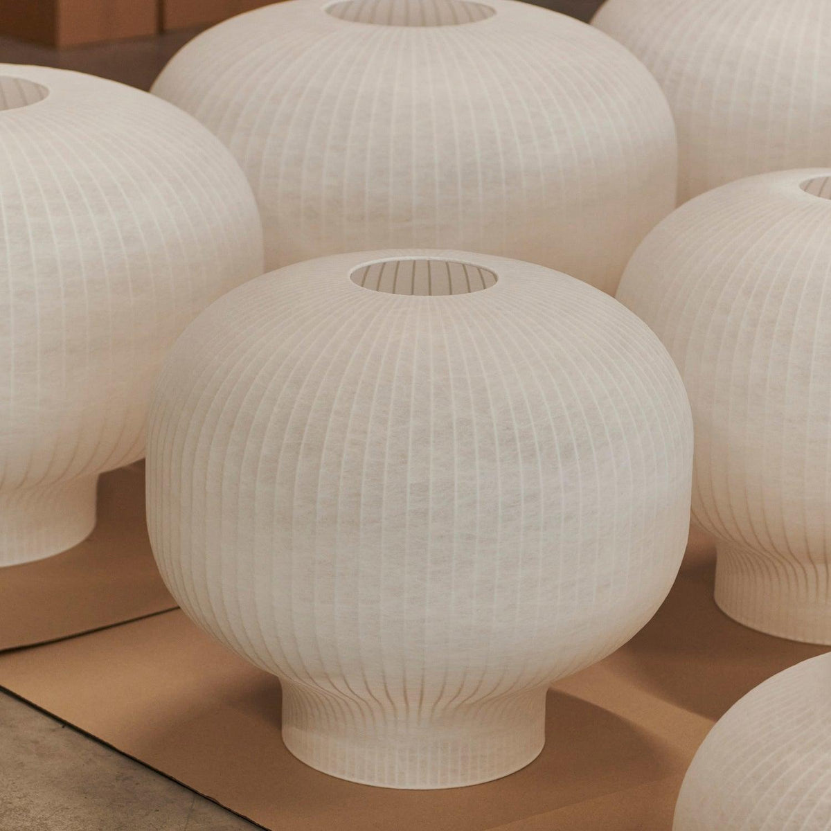 Ferrowwell Silk Pendant Light-Moonnatur