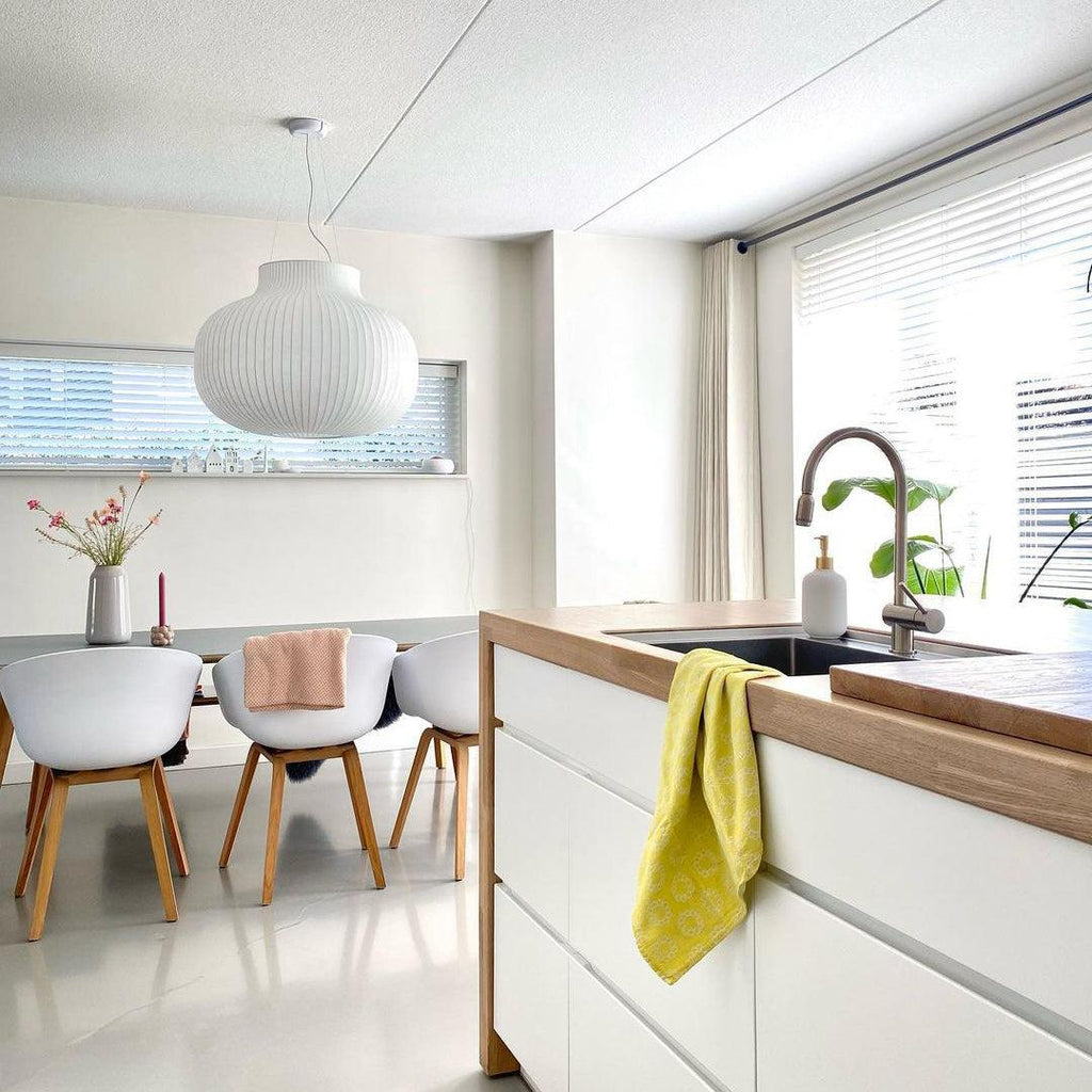 Ferrowwell Silk Pendant Light-Moonnatur