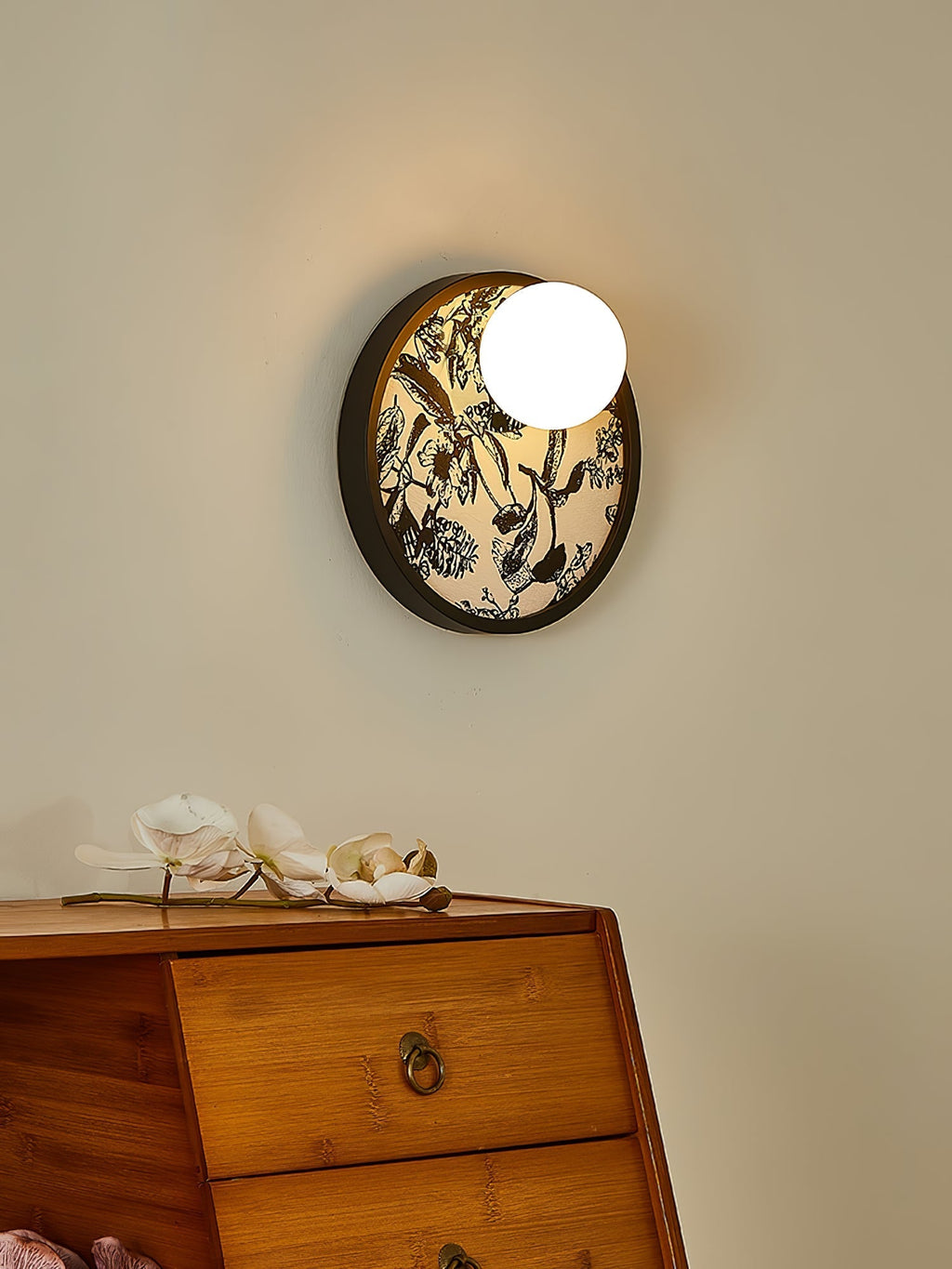 Udelia Fabric Wall Light-Moonnatur