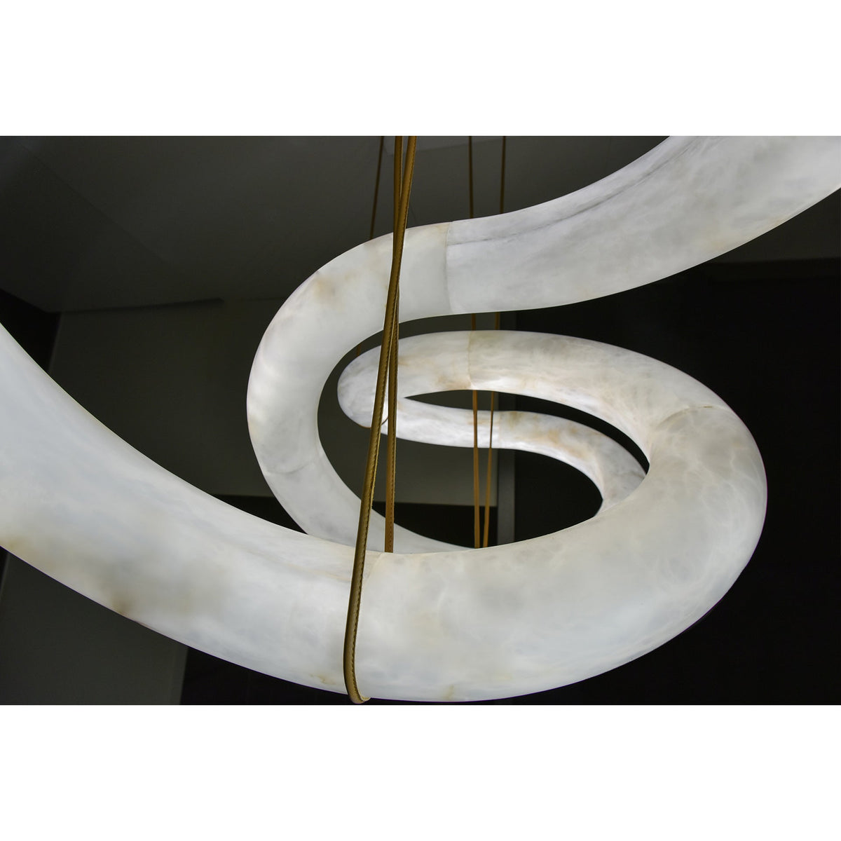 Torrenevia Alabaster Pendant Light-Moonnatur