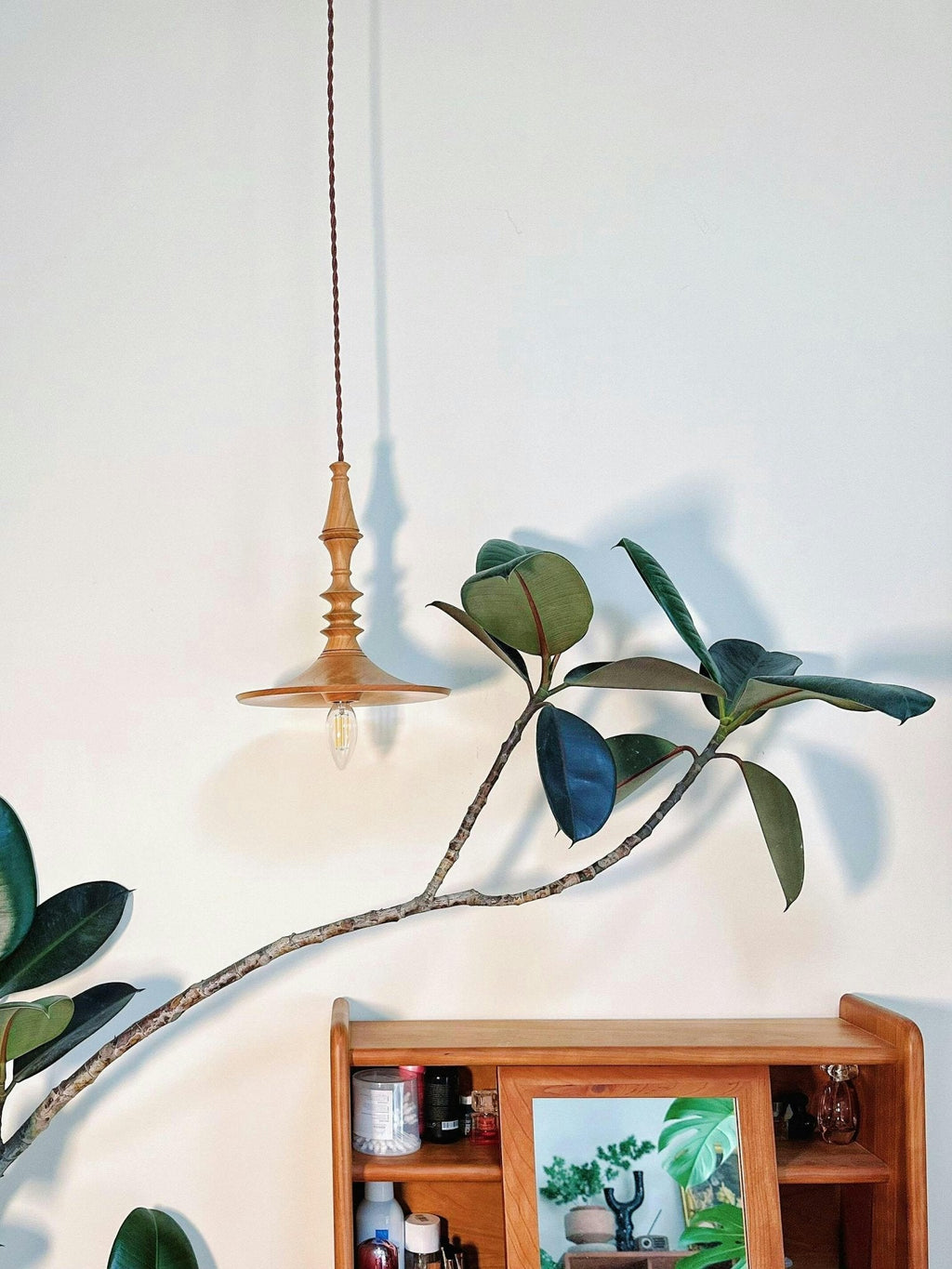 Perenera Wood Pendant Light-Moonnatur