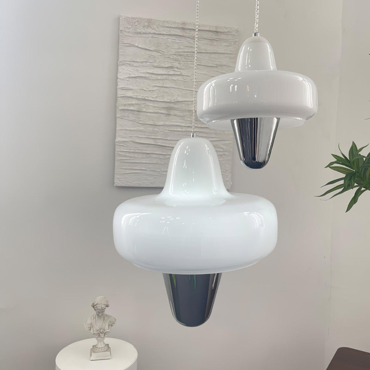 Garnellynne Glass Pendant Light-Moonnatur