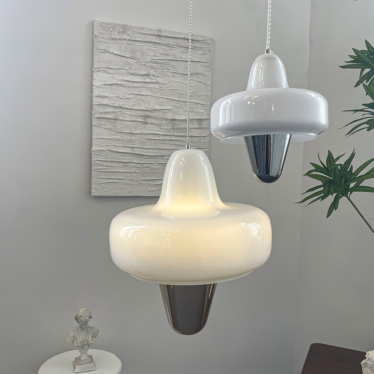 Garnellynne Glass Pendant Light-Moonnatur