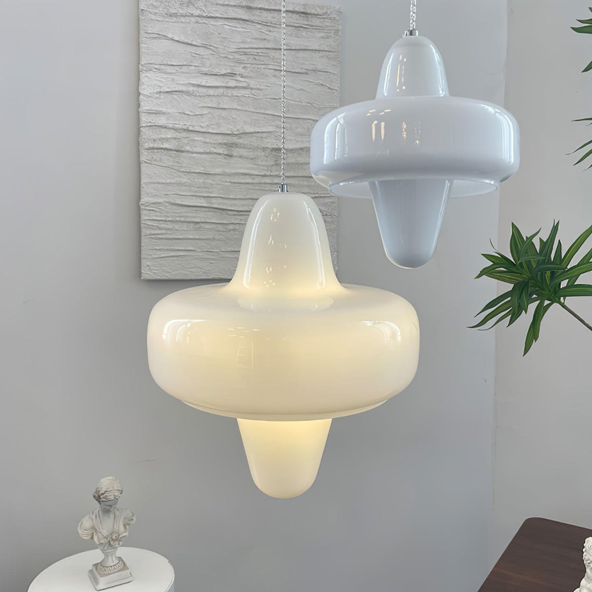 Garnellynne Glass Pendant Light-Moonnatur