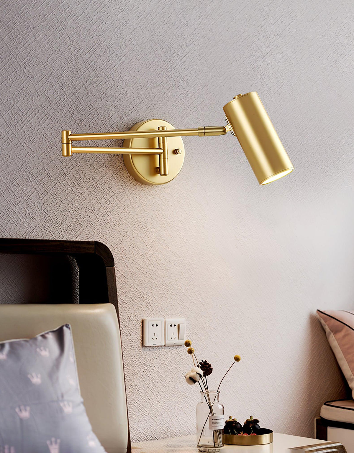 Hildeniel Acrylic Wall Light-Moonnatur