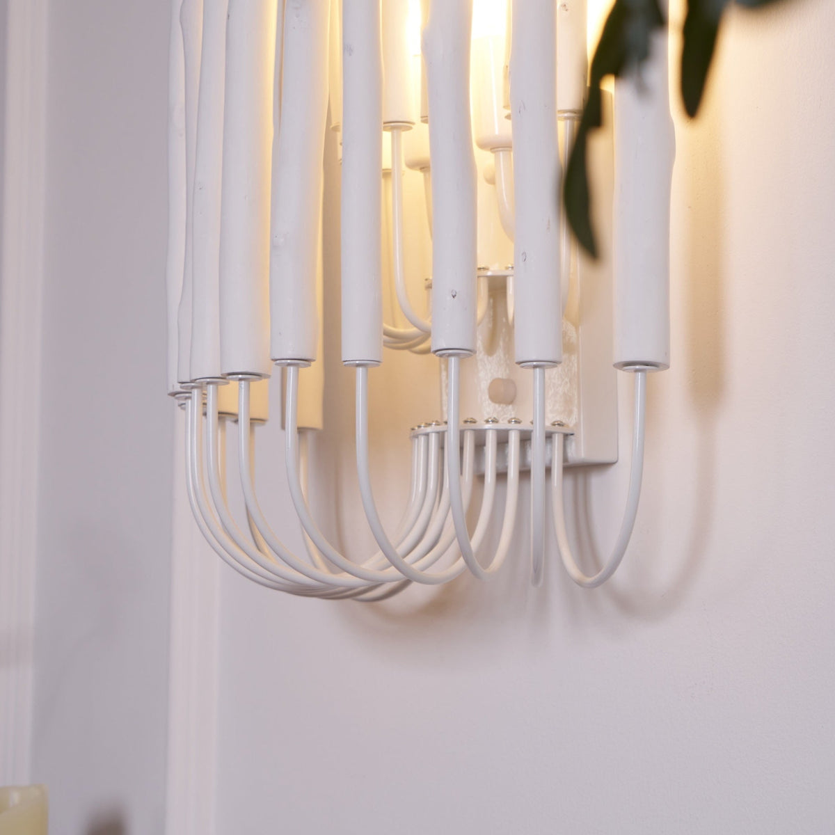 Ucaelia Wood Wall Lamp-Moonnatur