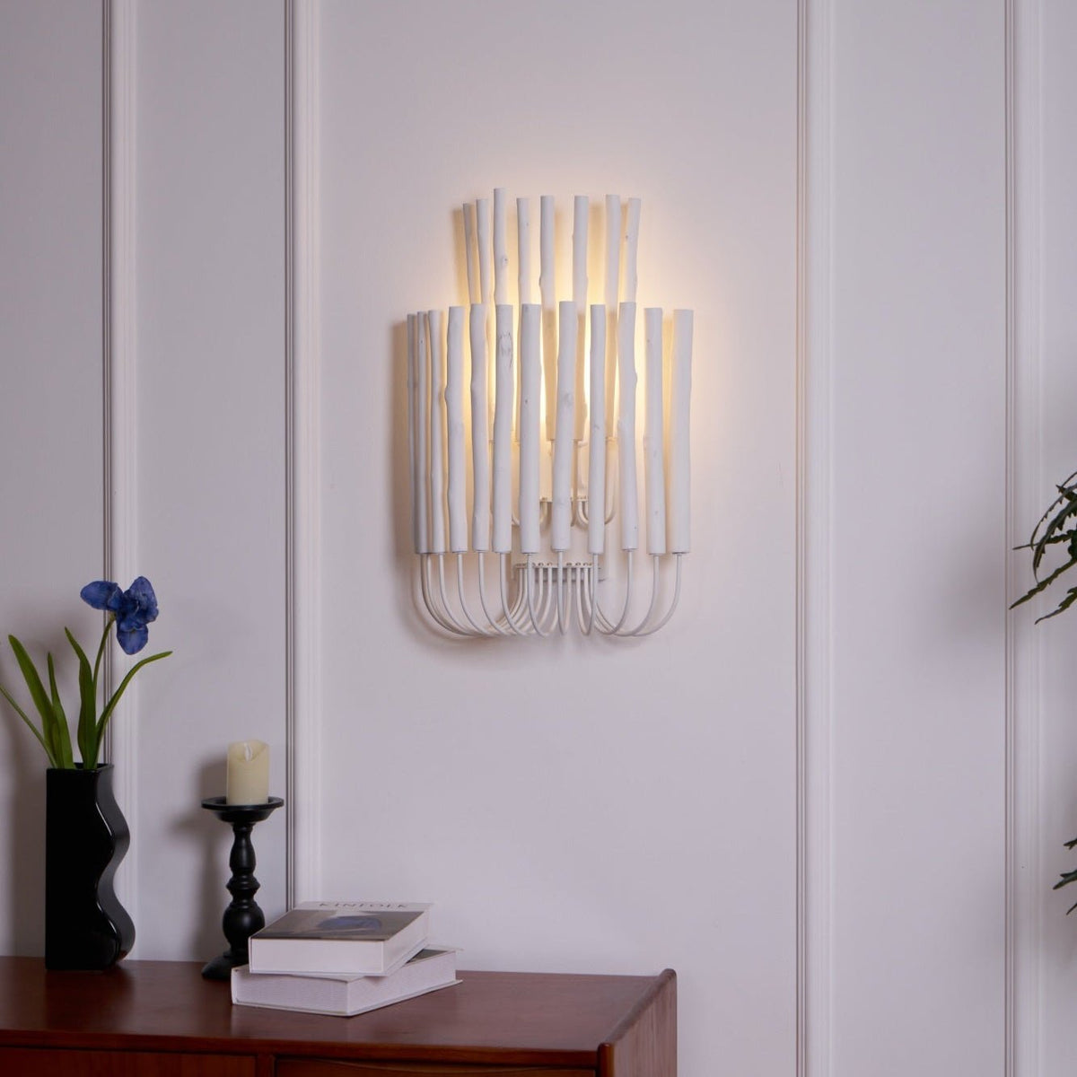Ucaelia Wood Wall Lamp-Moonnatur