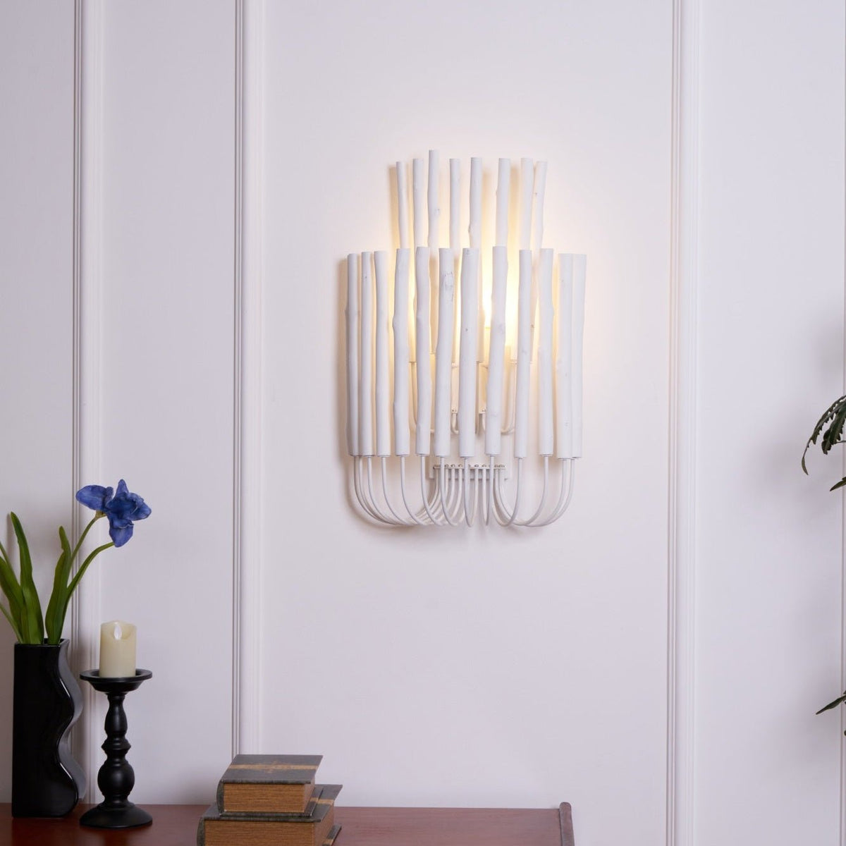 Ucaelia Wood Wall Lamp-Moonnatur