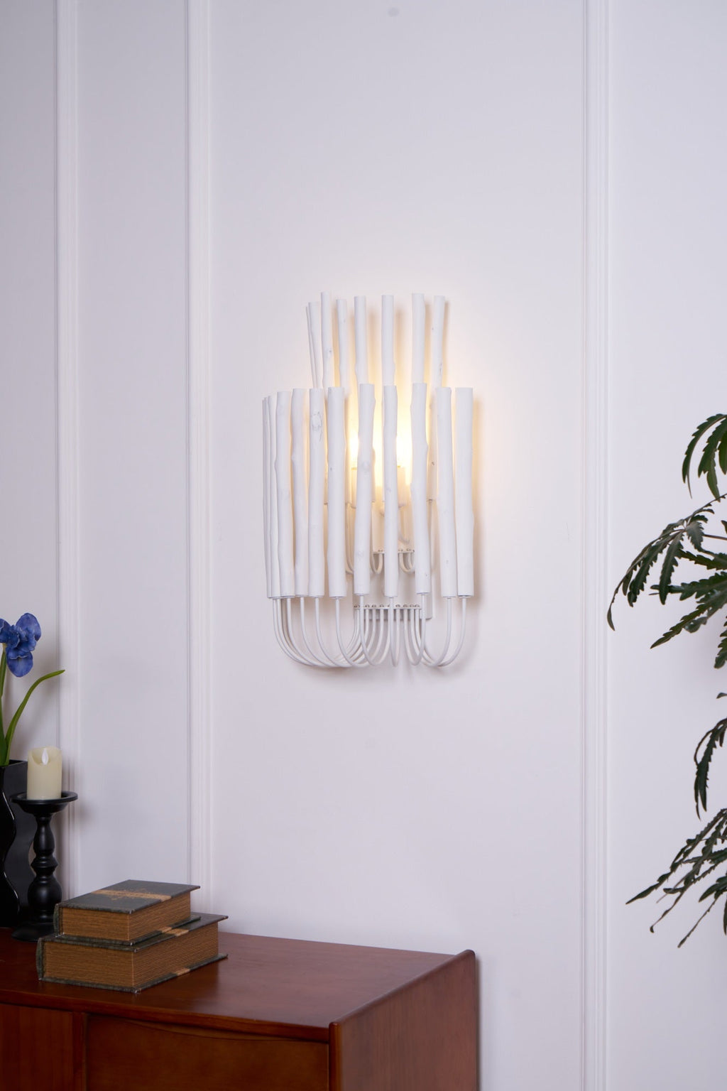 Ucaelia Wood Wall Lamp-Moonnatur