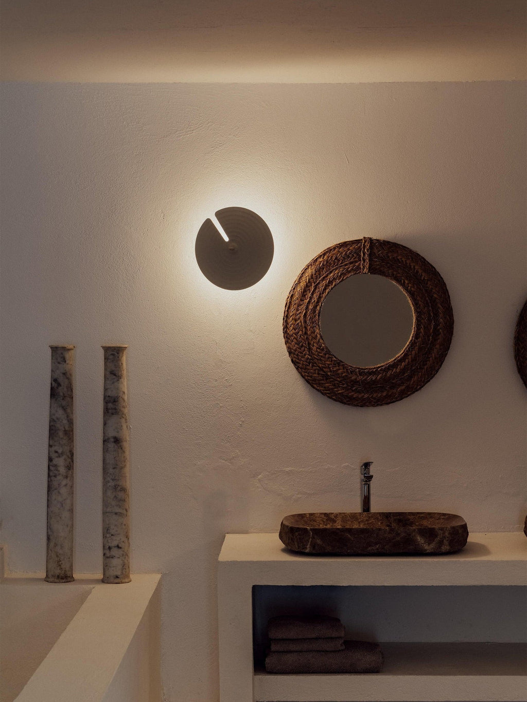 Xaleniel Glass Wall Light-Moonnatur