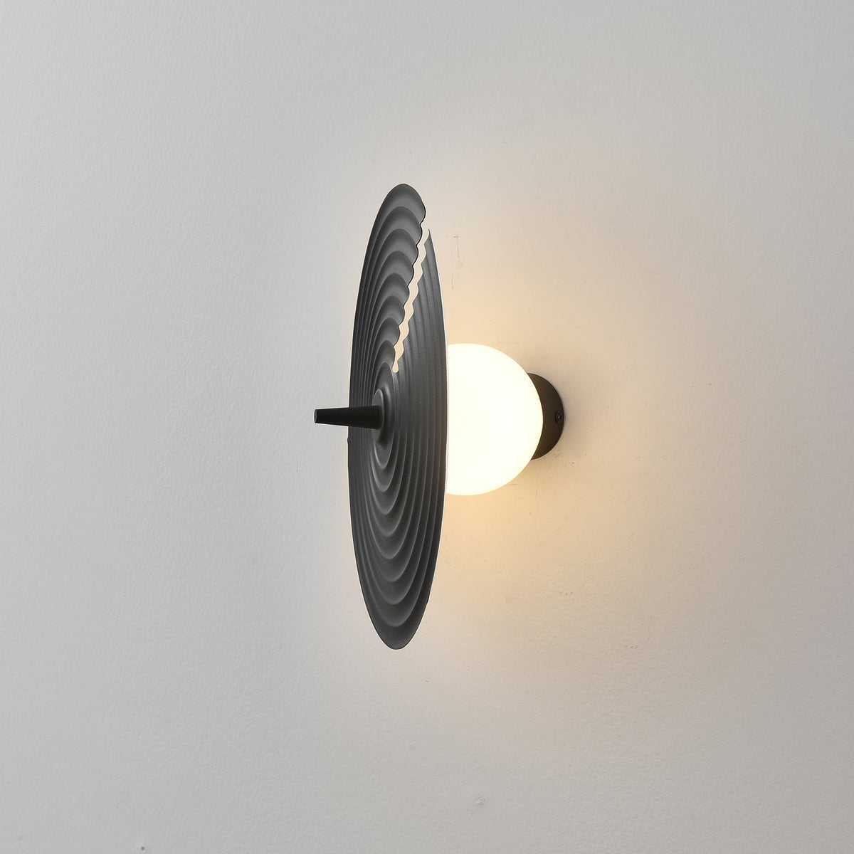Xaleniel Glass Wall Light-Moonnatur