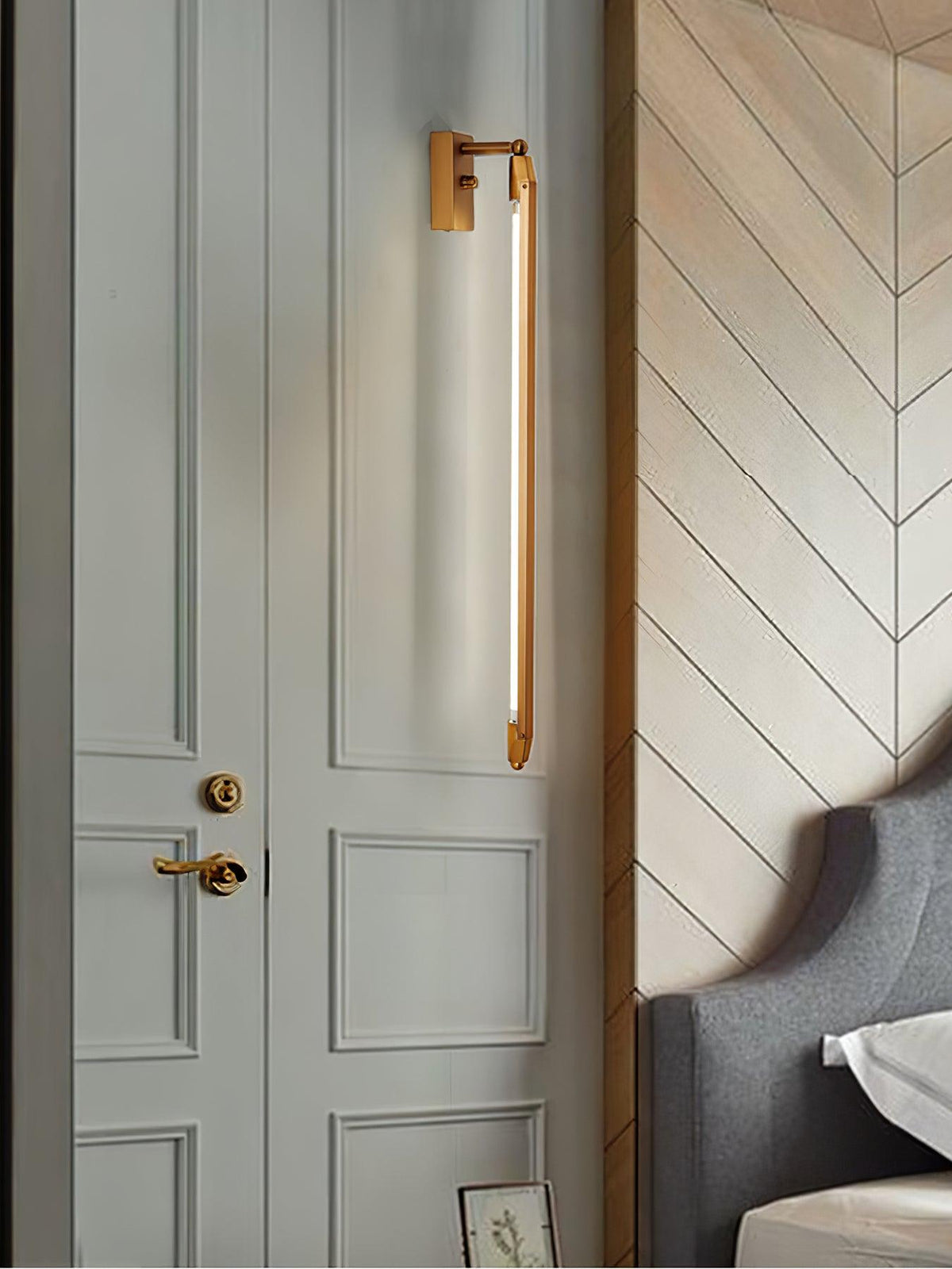 Omerelle Metal Wall Lamp-Moonnatur
