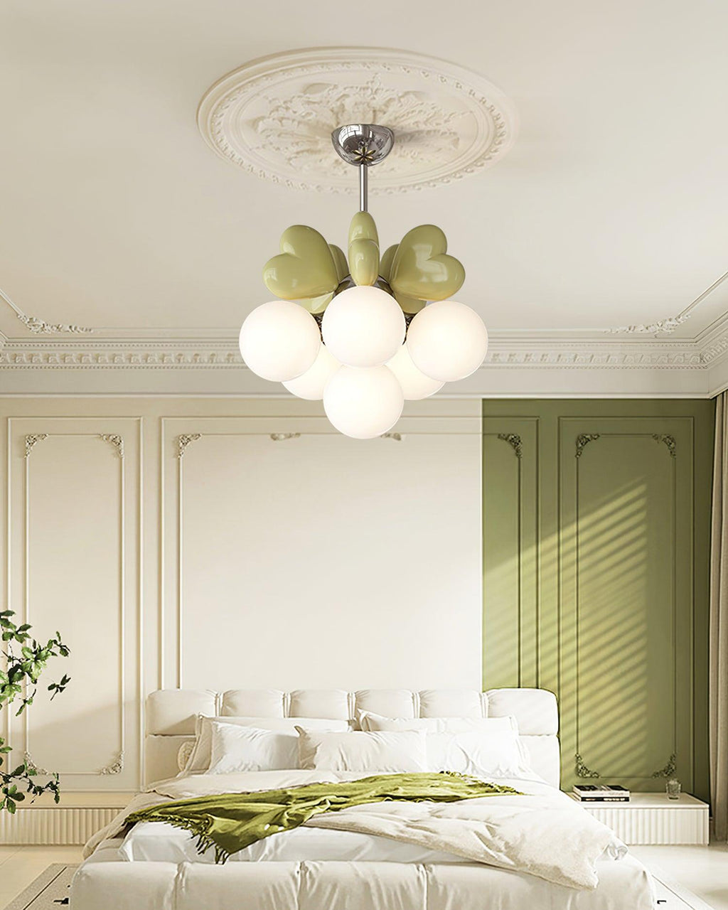Wilvenden Acrylic Chandelier-Moonnatur