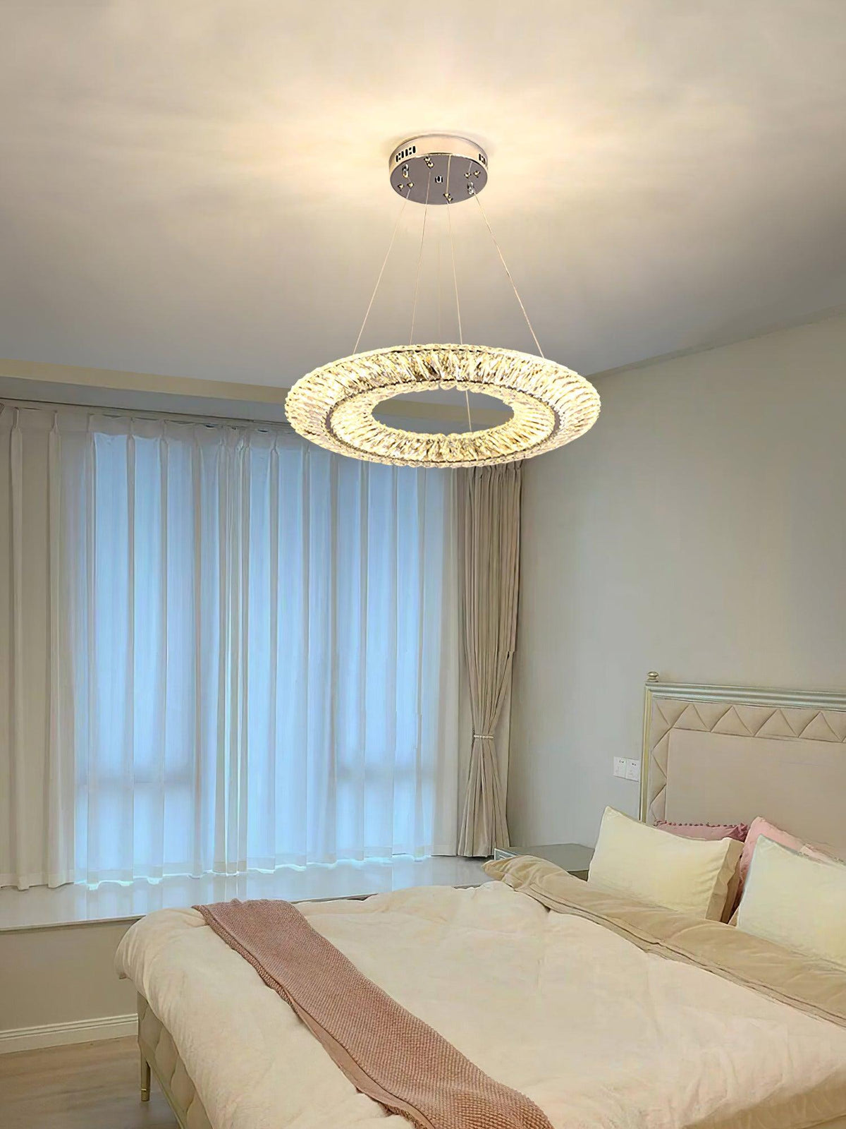 Bellatrixa Crystal Chandelier-Moonnatur
