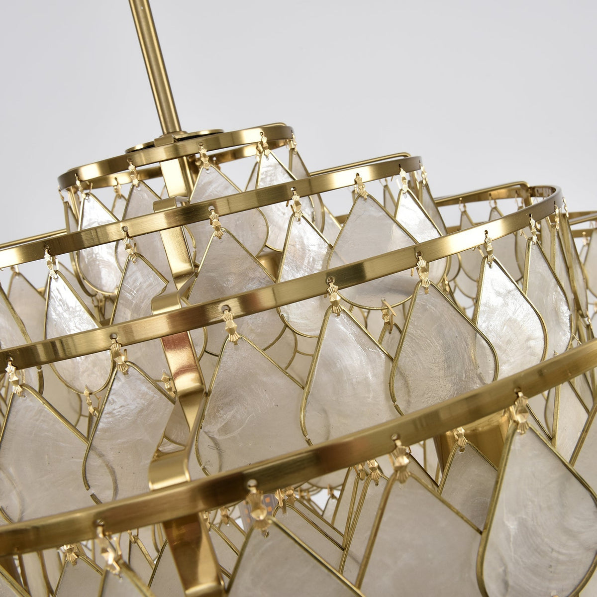 Savenwyn Shell Chandelier-Moonnatur