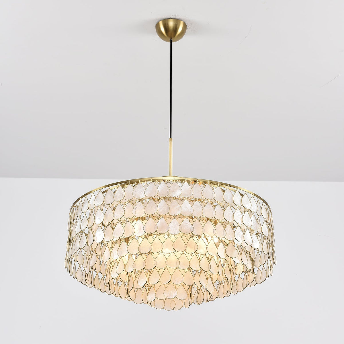 Savenwyn Shell Chandelier-Moonnatur