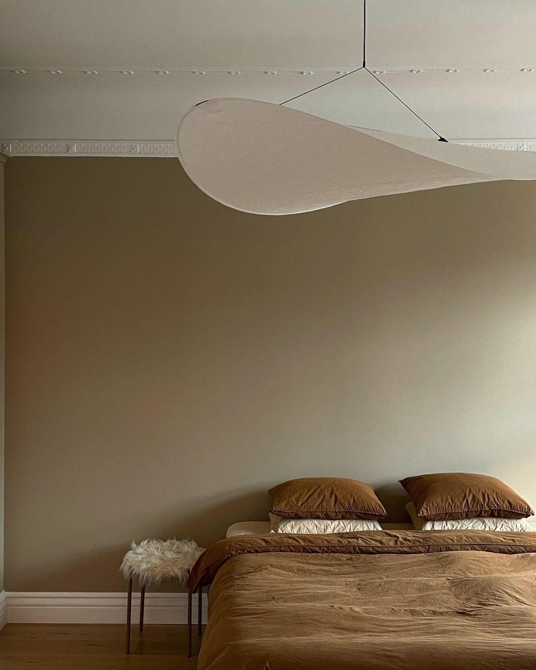 Perrinis Silk Pendant Light-Moonnatur