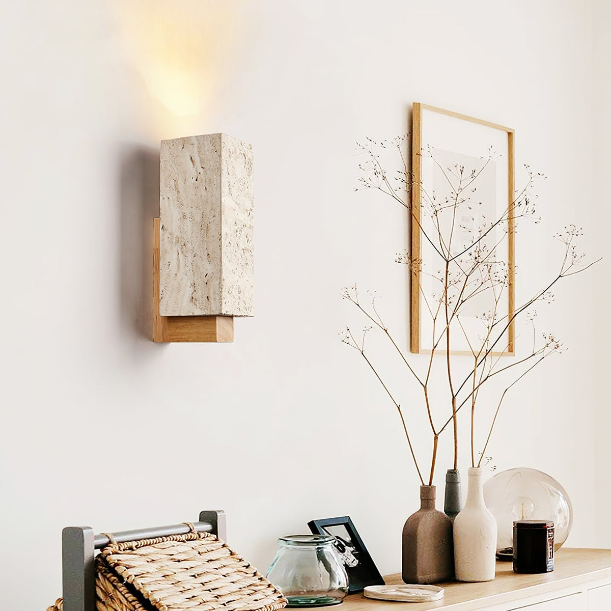 Quenelis Travertine Wall Light-Moonnatur