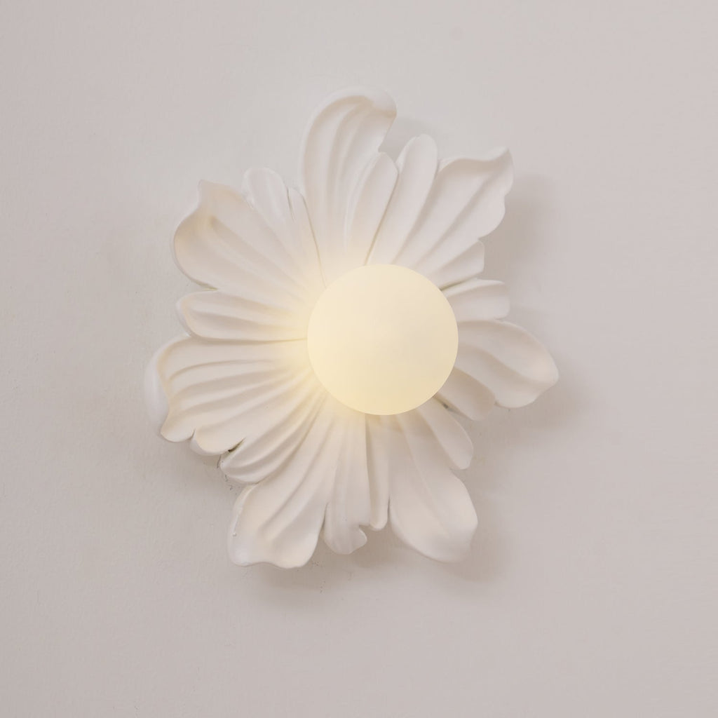 Lovenelle Resin Wall Light-Moonnatur