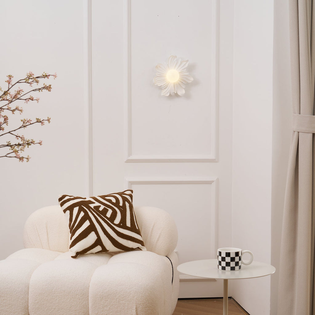 Lovenelle Resin Wall Light-Moonnatur