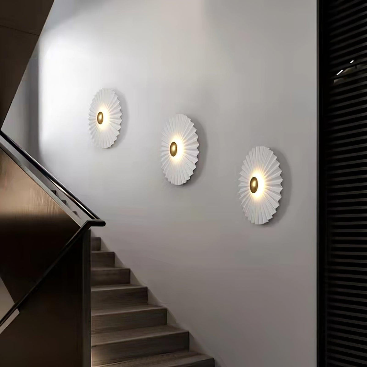 Redrenoria Iron Wall Light-Moonnatur