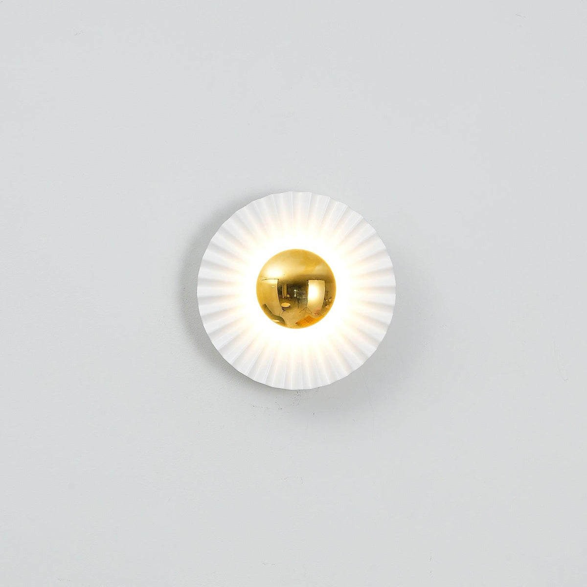 Redrenoria Iron Wall Light-Moonnatur