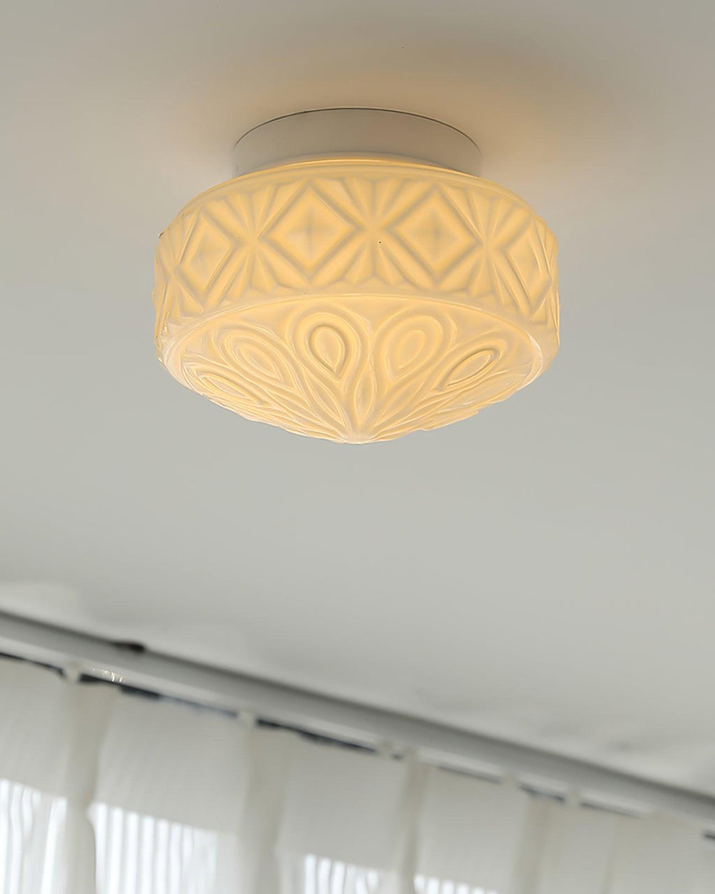 Whitenley Glass Ceiling Light-Moonnatur