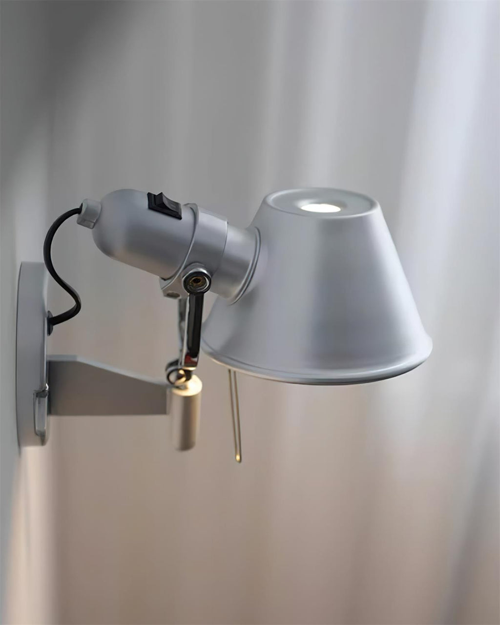 Merreneth Metal Wall Light-Moonnatur