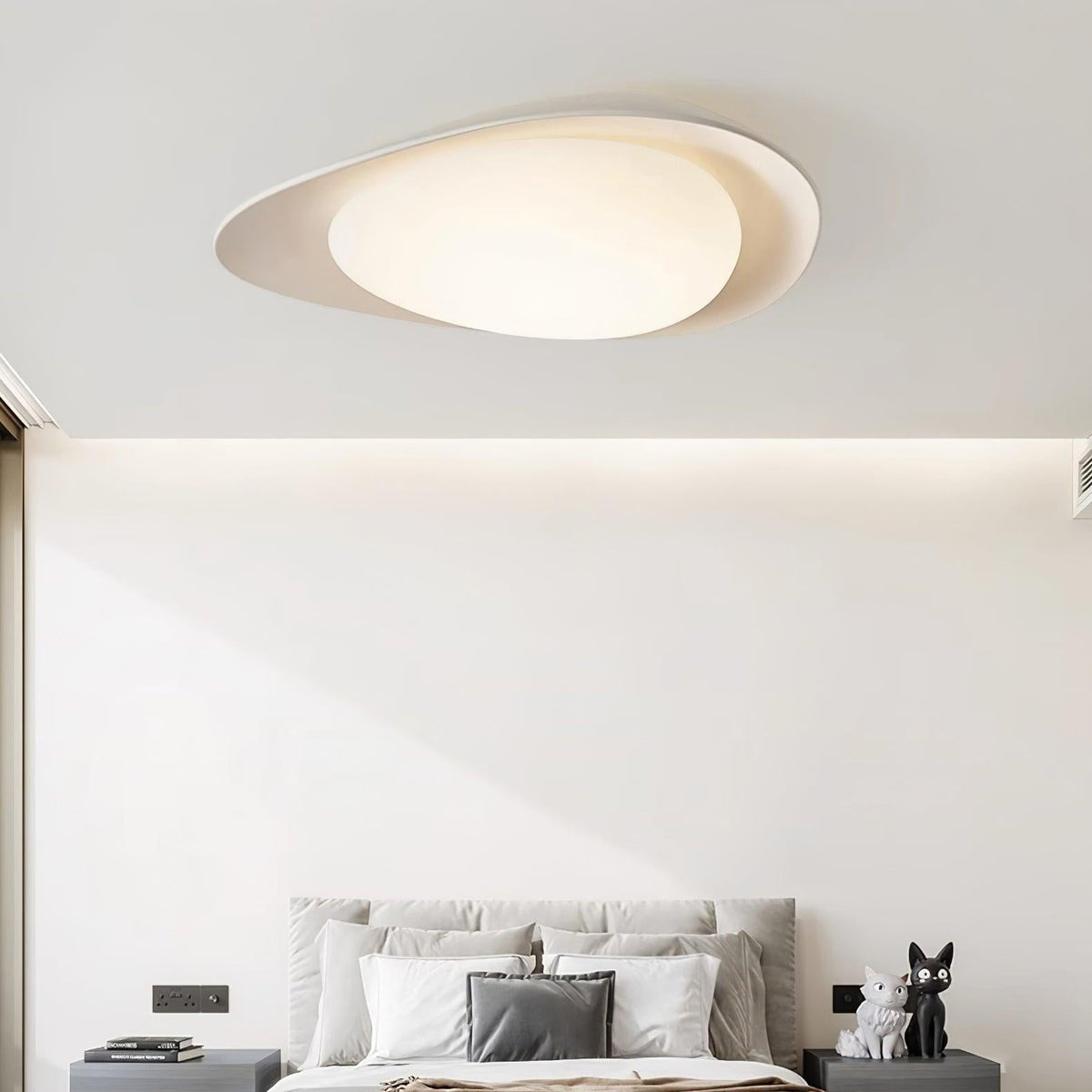 Barrowenis Resin Ceiling Light-Moonnatur