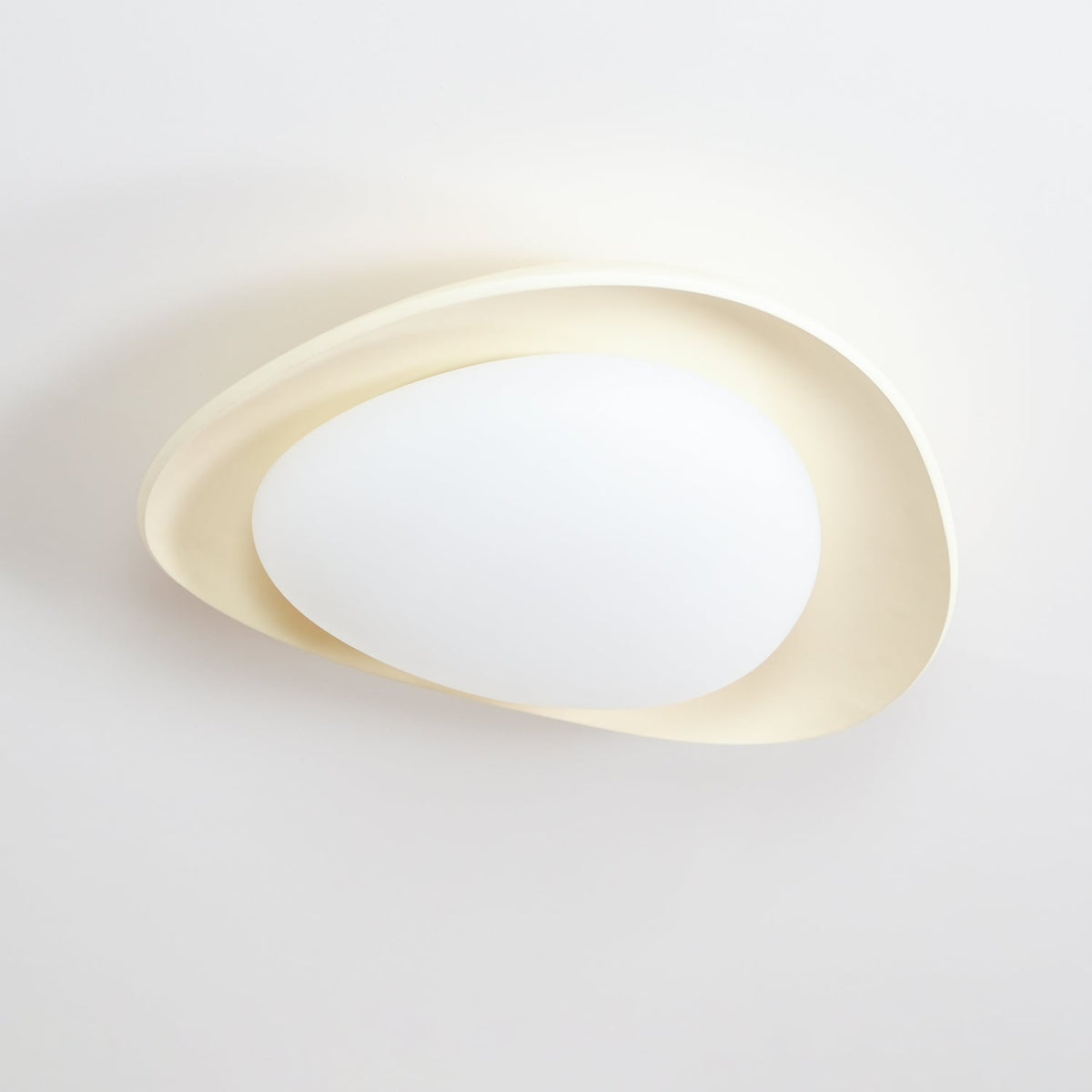Barrowenis Resin Ceiling Light-Moonnatur