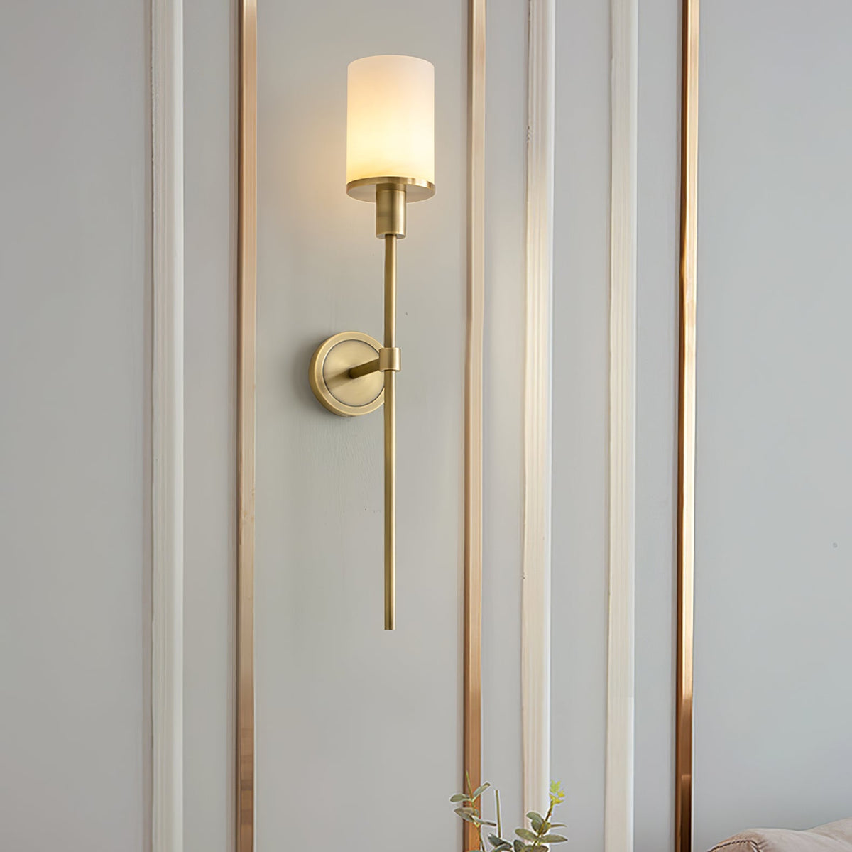 Calenella Alabaster Wall Light-Moonnatur
