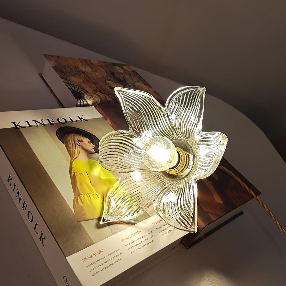 Briereth Glass Pendant Light-Moonnatur