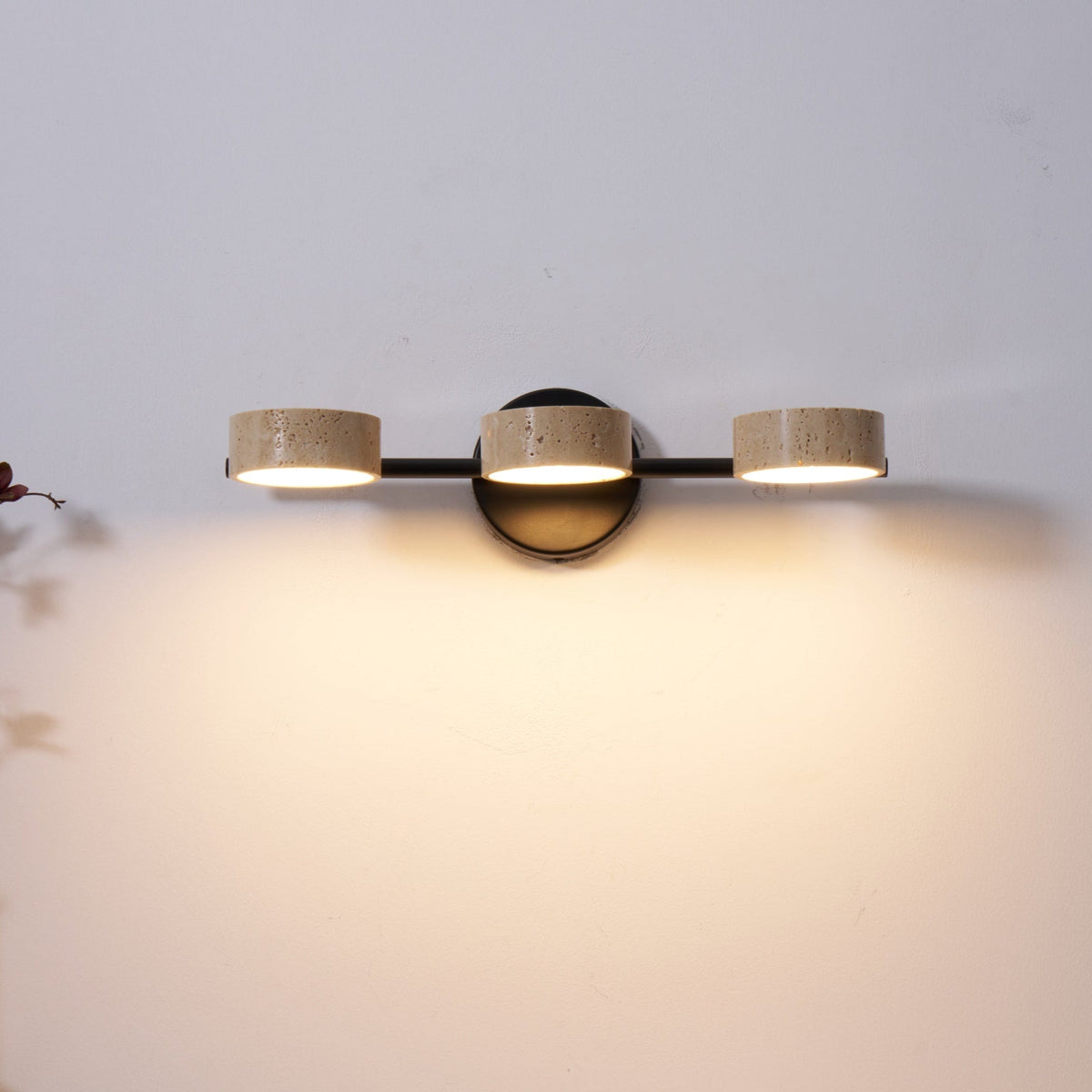 Yardendale Travertine Wall Light-Moonnatur