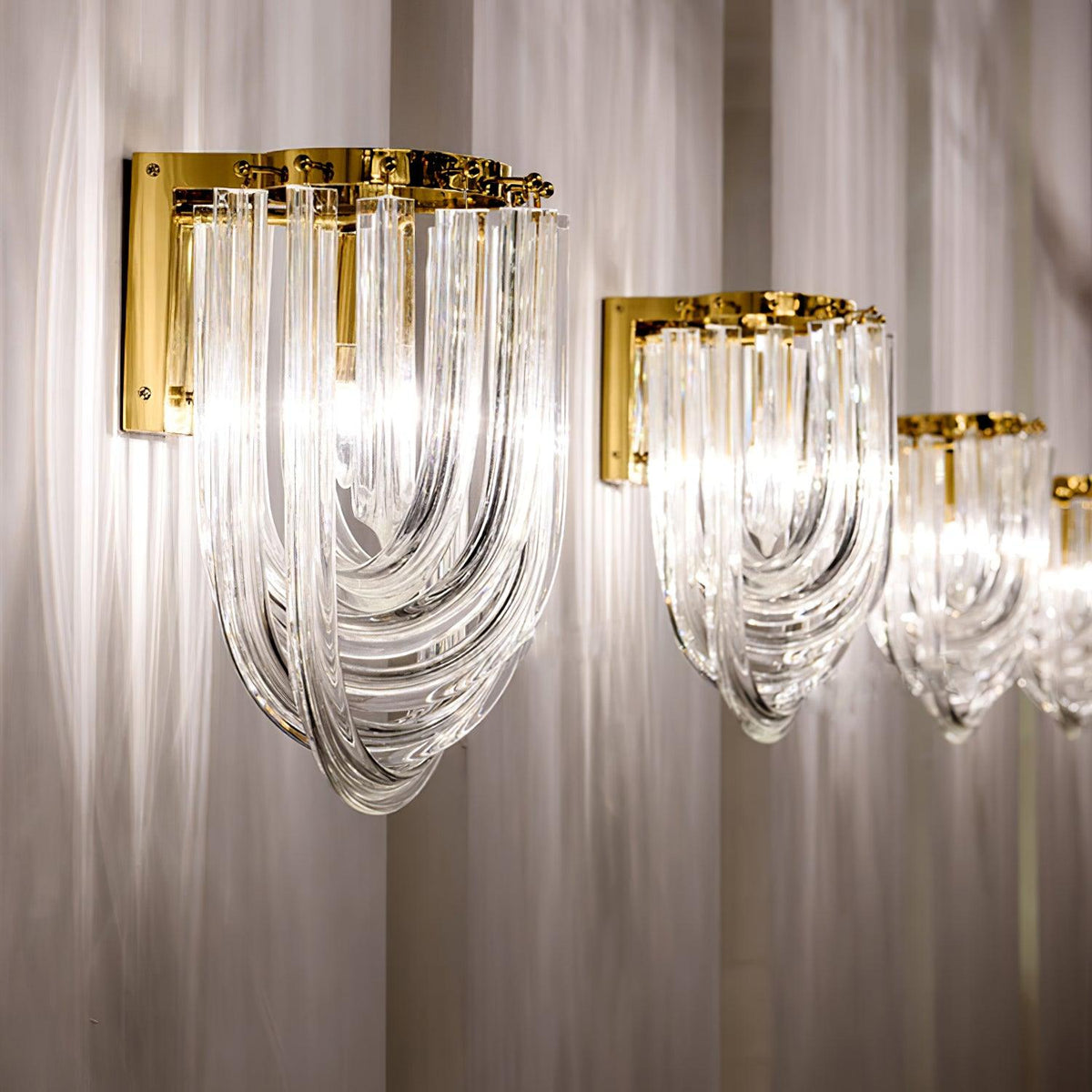 Tildenelyn Glass Wall Light-Moonnatur