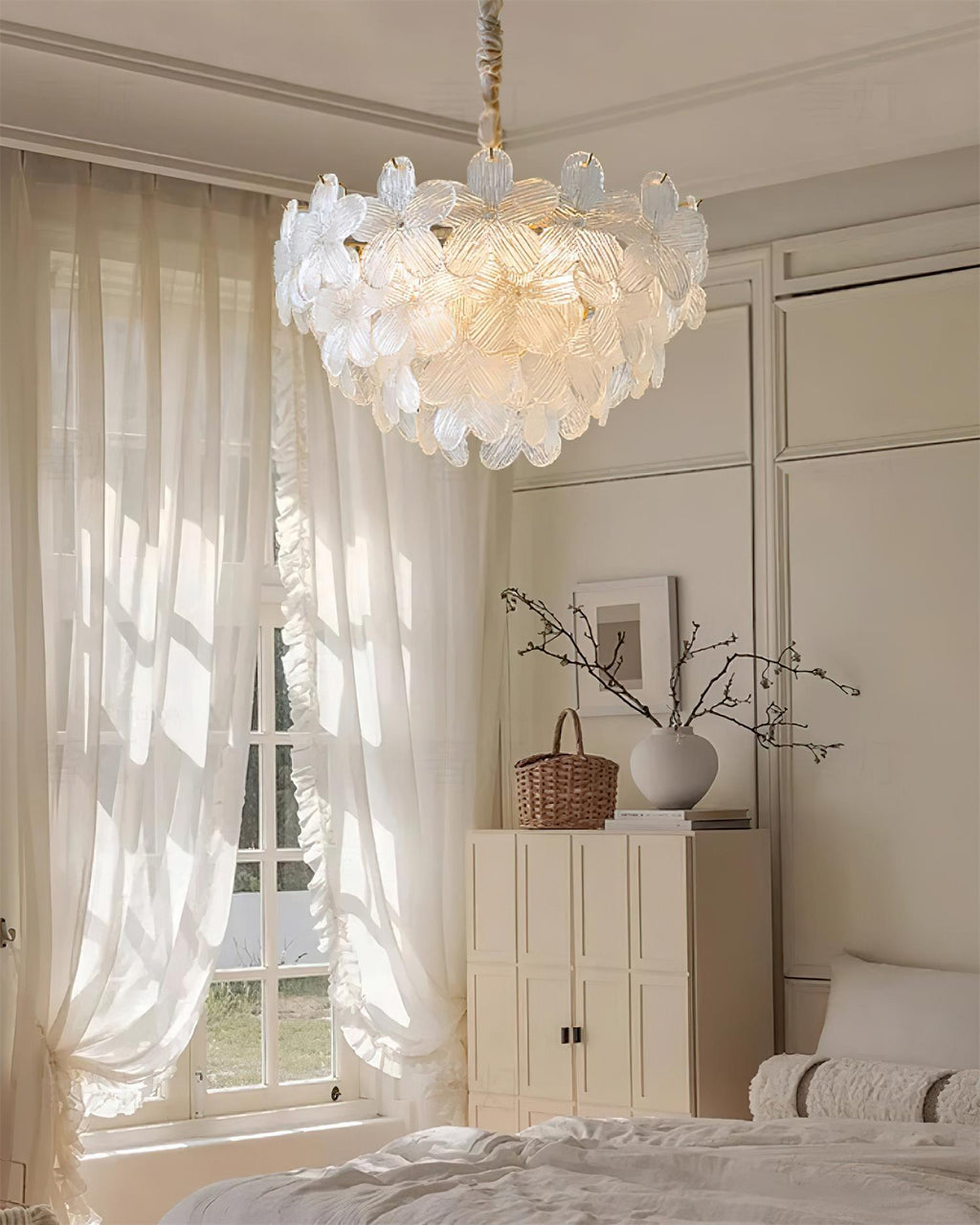 Fendeleris Glass Chandelier-Moonnatur