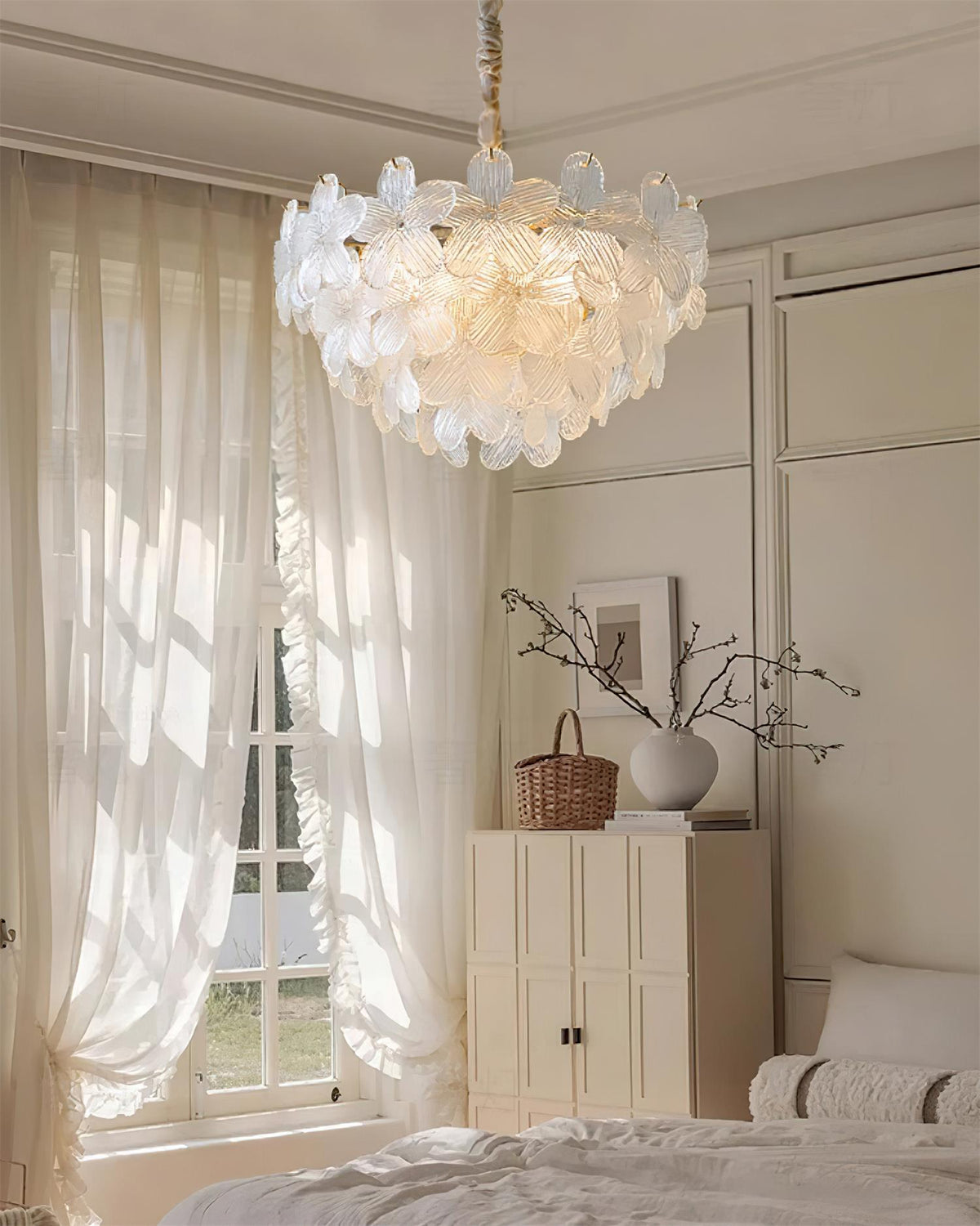 Fendeleris Glass Chandelier-Moonnatur