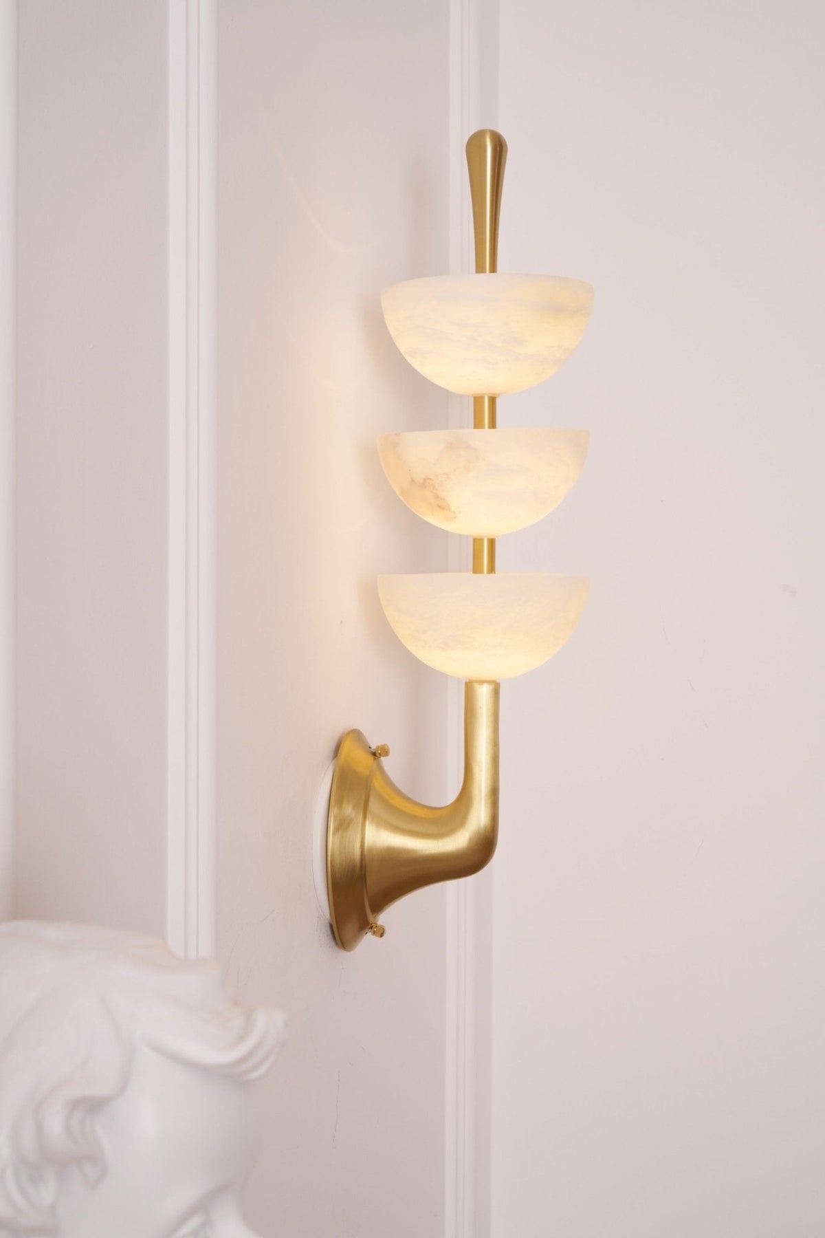 Fendelenelle Alabaster Wall Light-Moonnatur