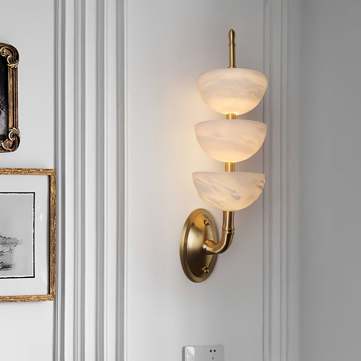 Fendelenelle Alabaster Wall Light-Moonnatur