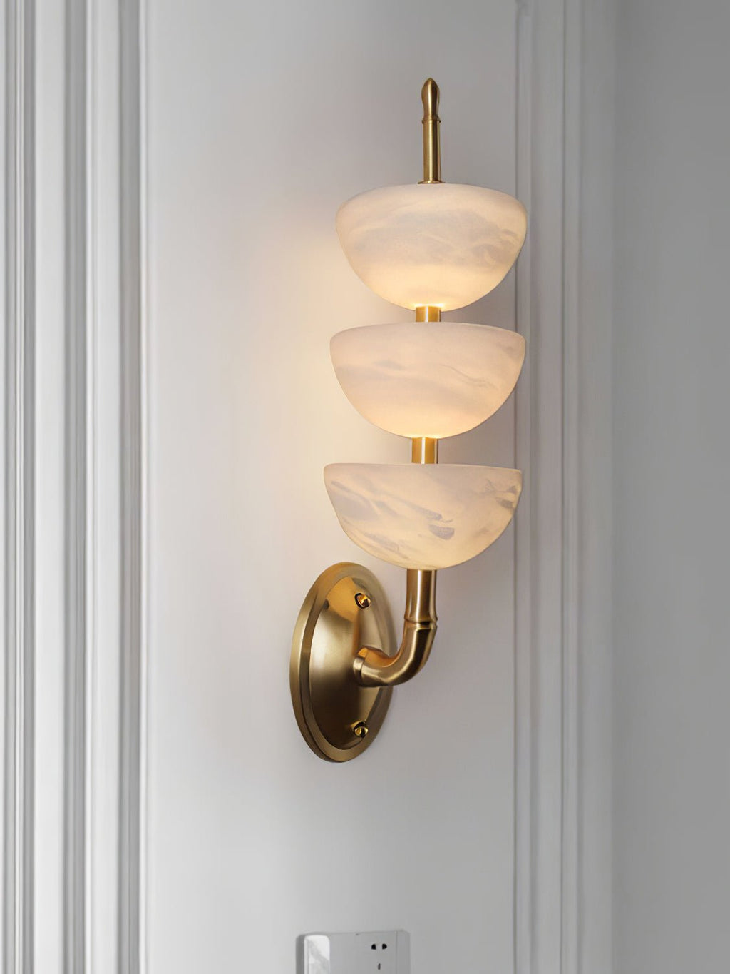 Fendelenelle Alabaster Wall Light-Moonnatur
