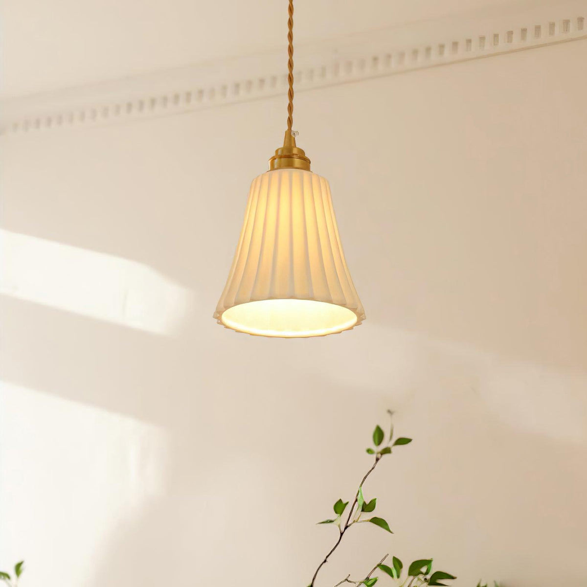 Lorrenwyn Ceramic Pendant Light-Moonnatur
