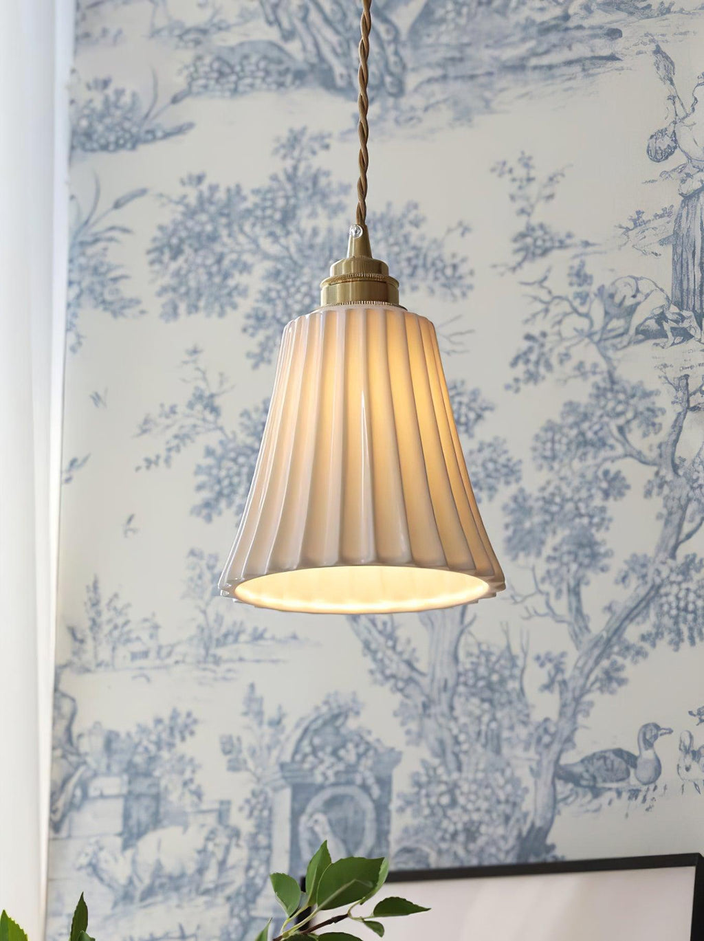 Lorrenwyn Ceramic Pendant Light-Moonnatur