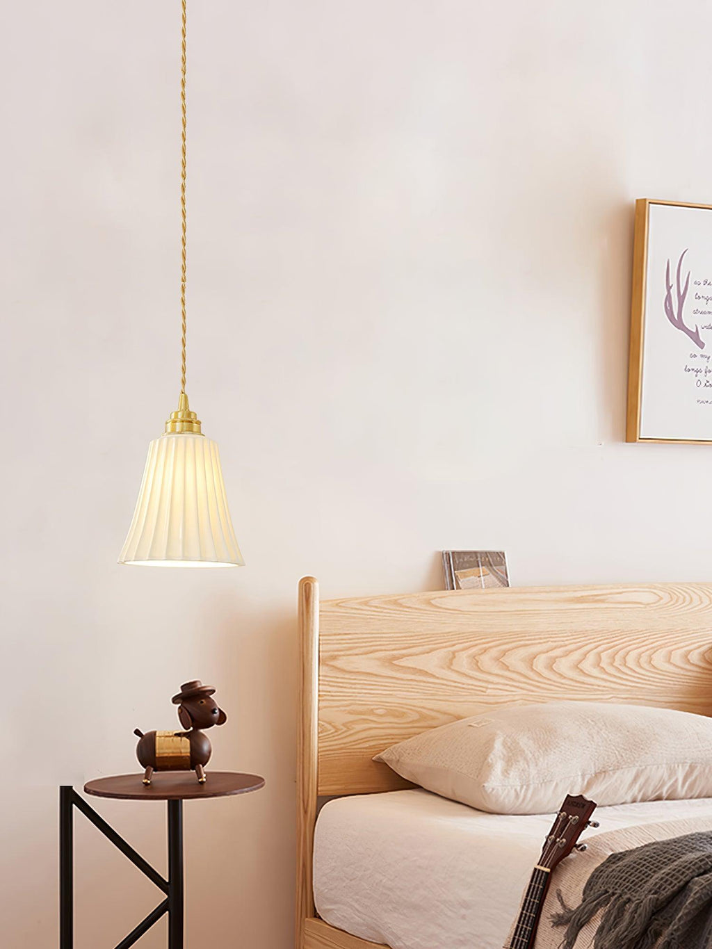 Lorrenwyn Ceramic Pendant Light-Moonnatur