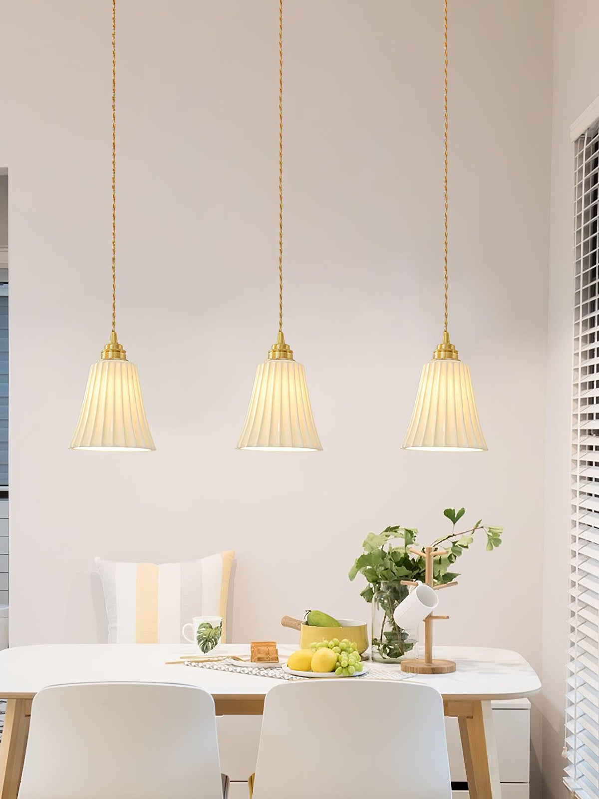 Lorrenwyn Ceramic Pendant Light-Moonnatur