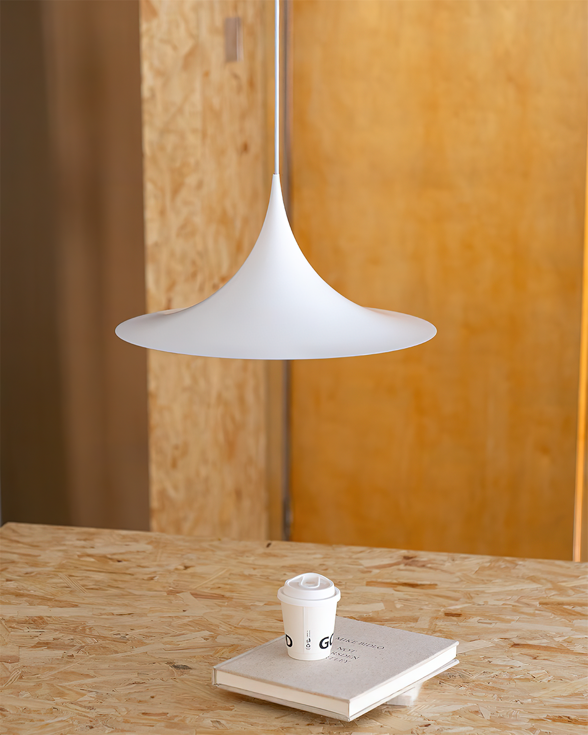 Cavenina Aluminium Pendant Light-Moonnatur