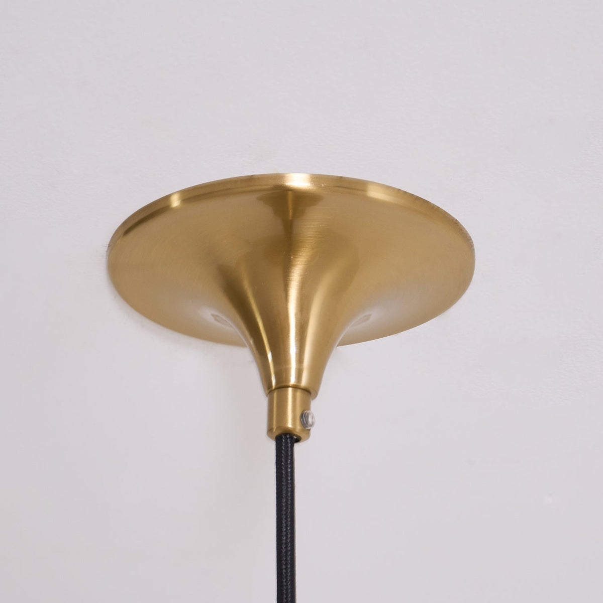 Cavenina Aluminium Pendant Light-Moonnatur