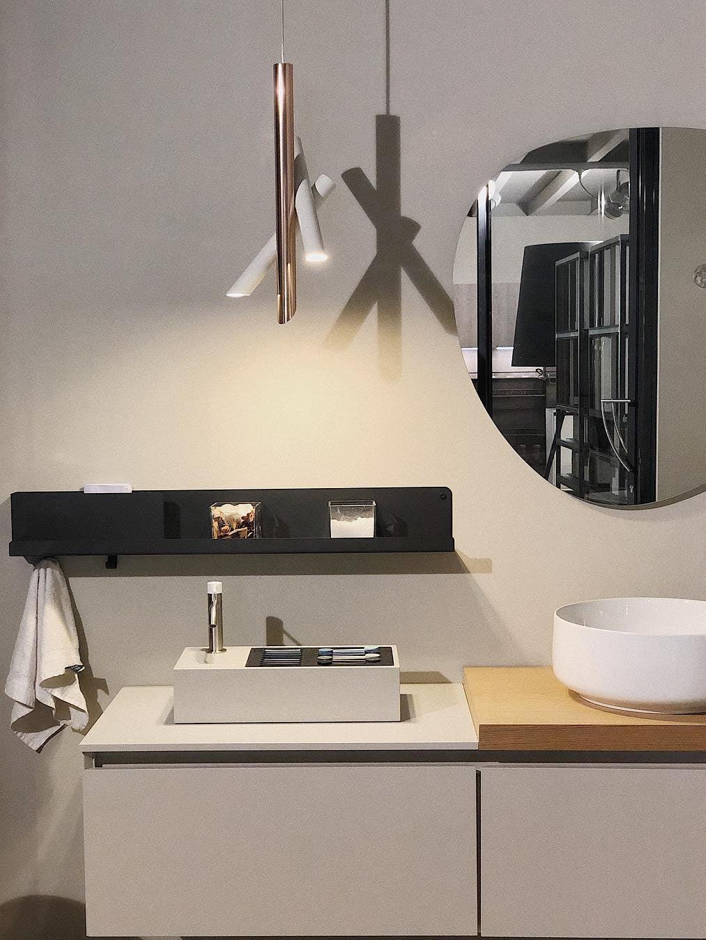 Elarven Aluminium Pendant Light-Moonnatur